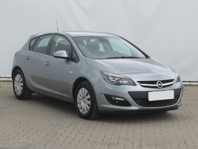 Opel Astra 2014