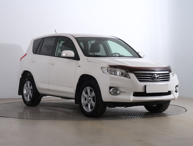 Toyota RAV4 2011