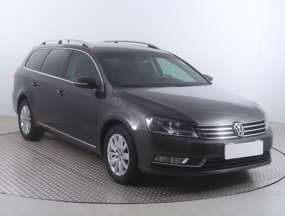 Volkswagen Passat - 2012