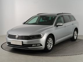 Volkswagen Passat - 2015