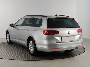 Volkswagen Passat - 2015
