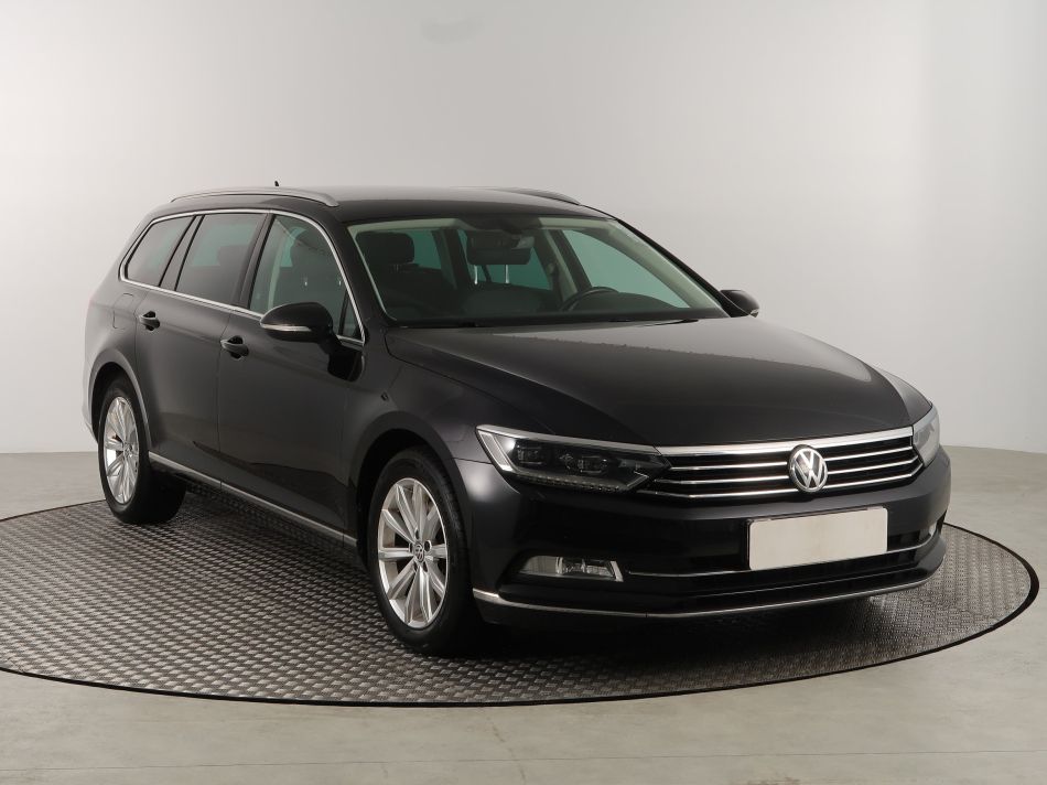 Volkswagen Passat - 2015