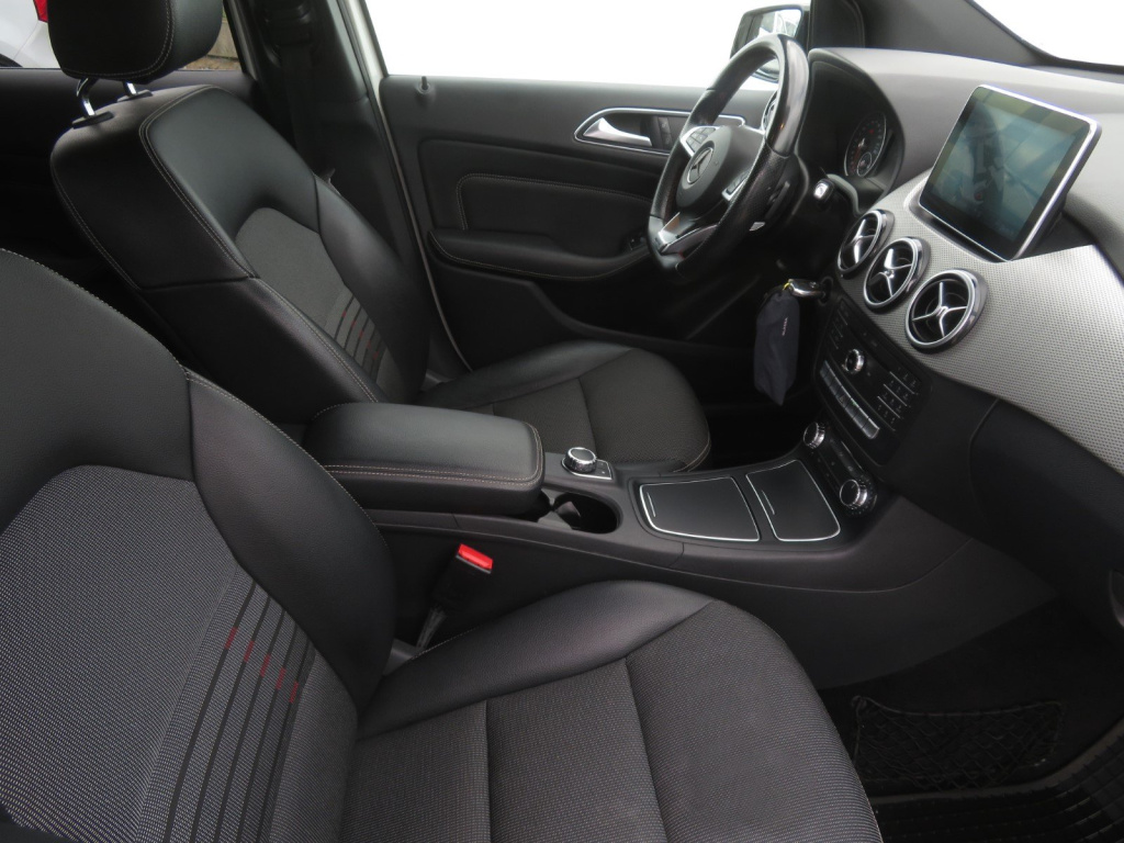 Mercedes-Benz B