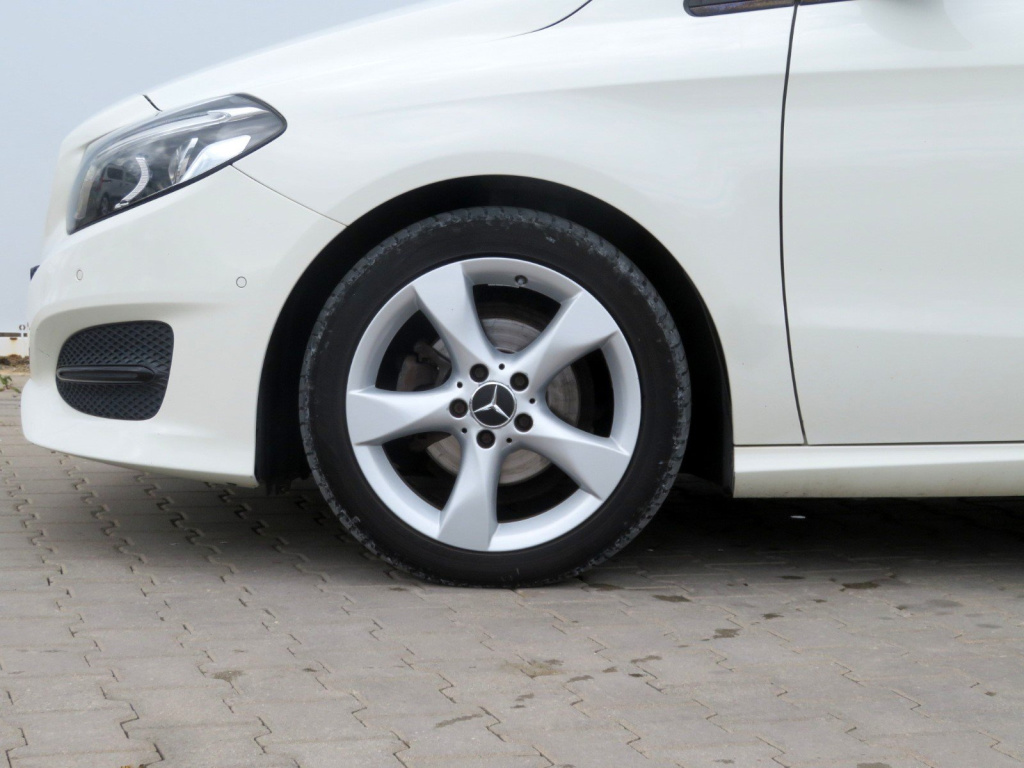 Mercedes-Benz B