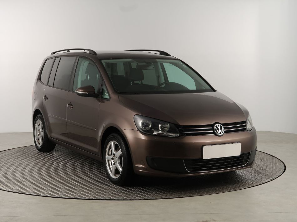 Volkswagen Touran - 2011