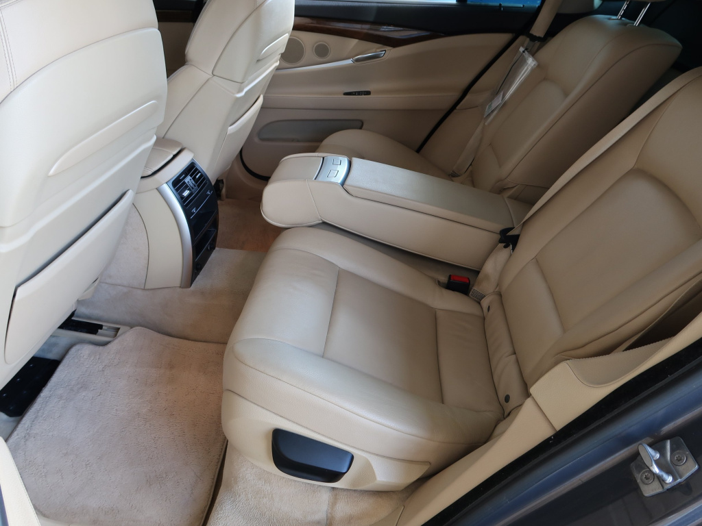 BMW 5GT