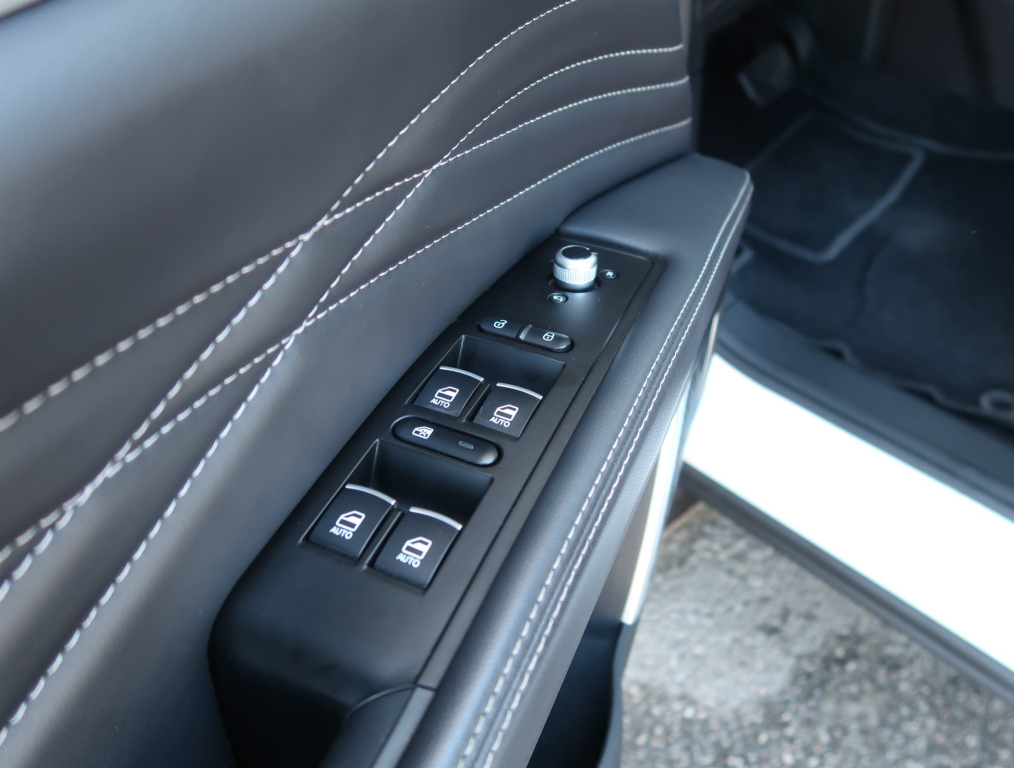 Dongfeng Fengon 5