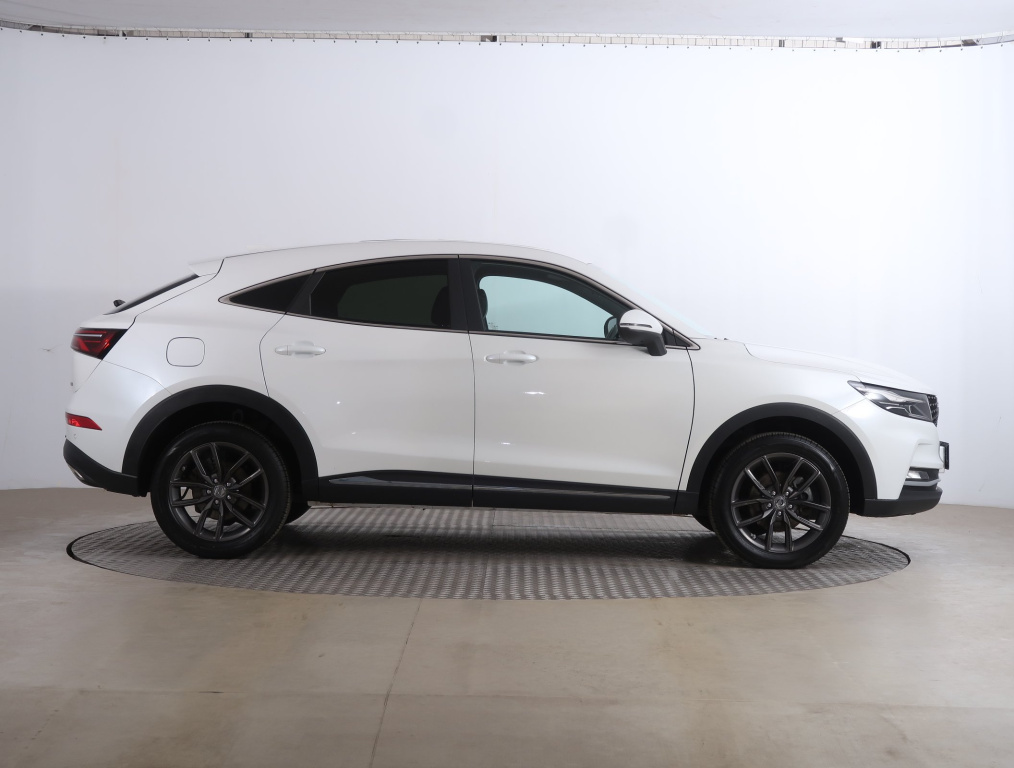 Dongfeng Fengon 5