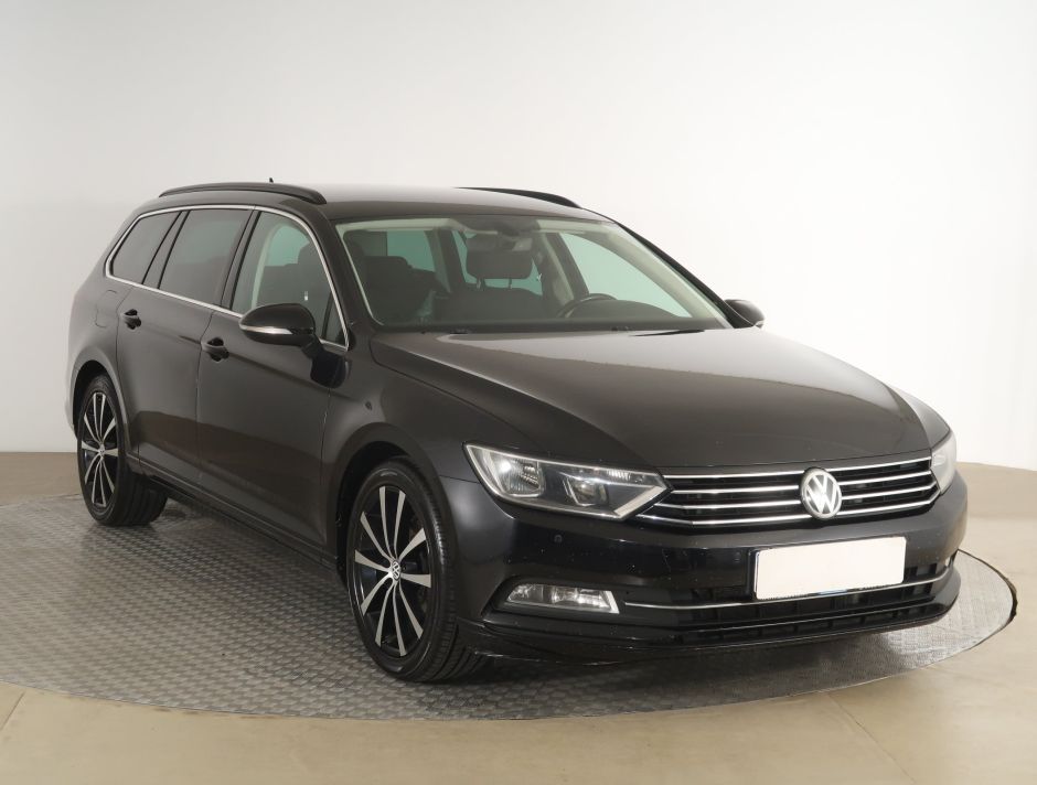 Volkswagen Passat - 2015