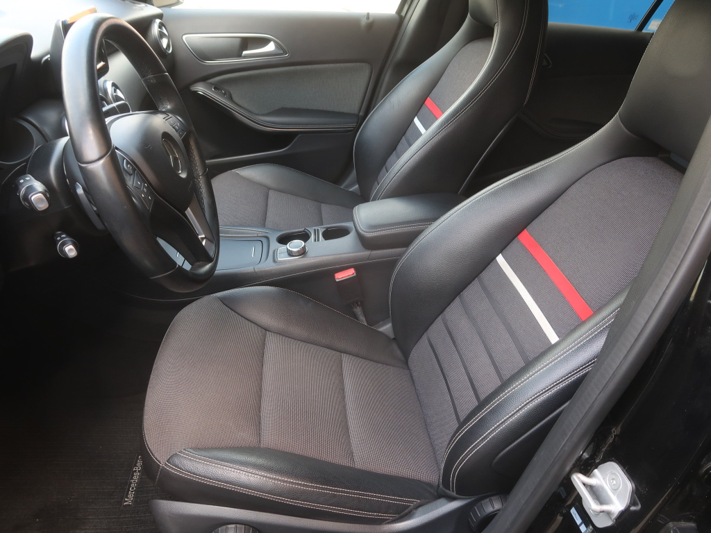 Mercedes-Benz A