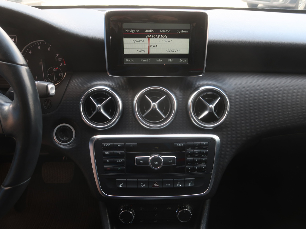 Mercedes-Benz A