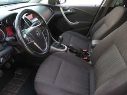 Opel Astra 2011