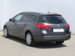 Opel Astra 2011