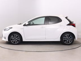 Toyota Yaris - 2021