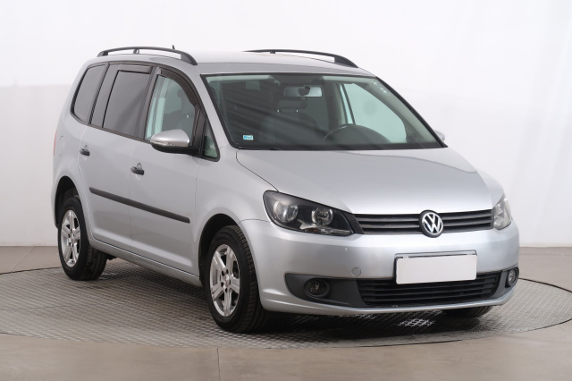 Volkswagen Touran 2011