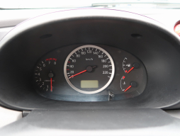 Nissan Almera Tino 2006
