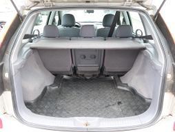 Nissan Almera Tino 2006