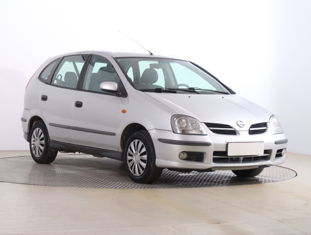 Nissan Almera Tino 2006