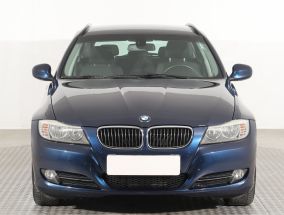 BMW 3 - 2010