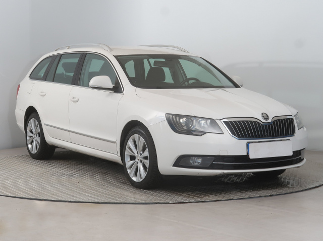 Škoda Superb 2013