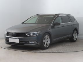 Volkswagen Passat - 2015