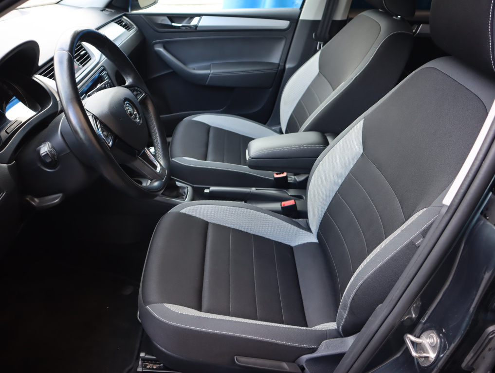Škoda Rapid