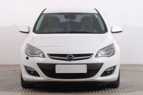 Opel Astra - 2013