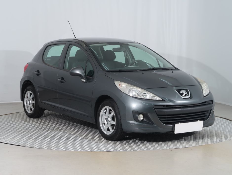 Peugeot 207 - 2011