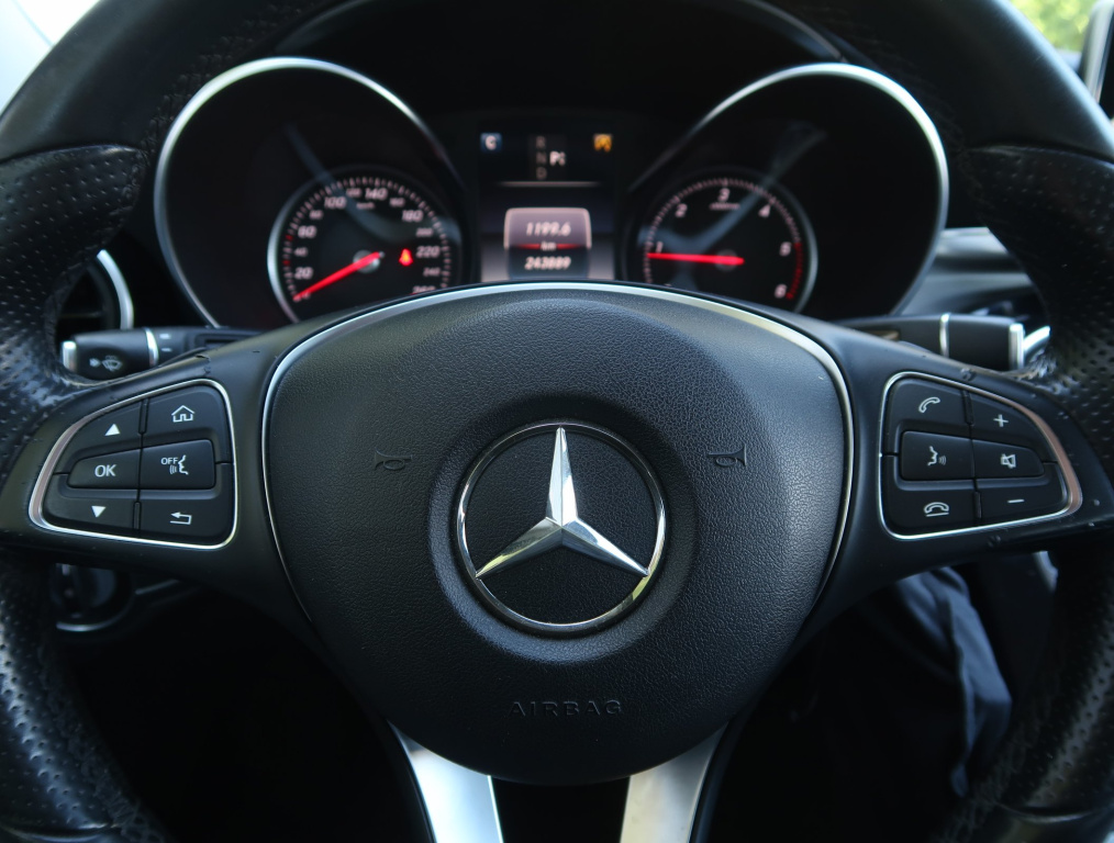 Mercedes-Benz C