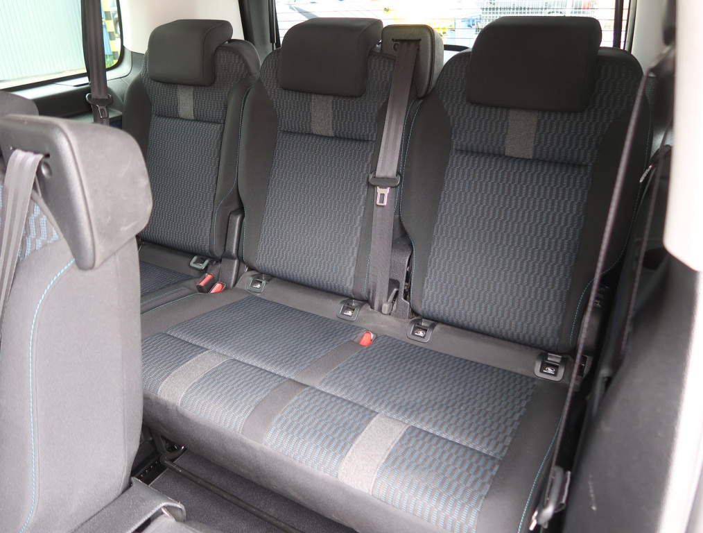 Peugeot Traveller