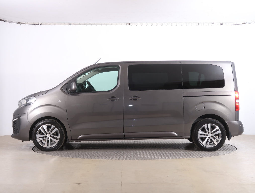 Peugeot Traveller
