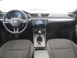 Škoda Superb 2016