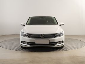 Volkswagen Passat - 2015