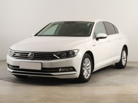 Volkswagen Passat - 2015