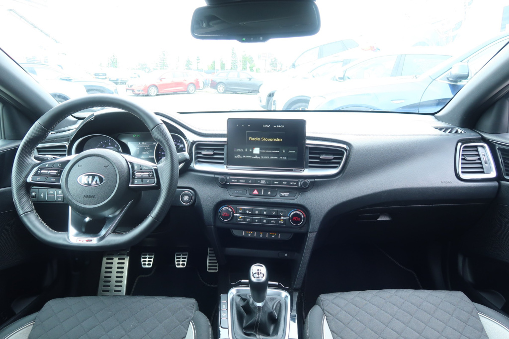 Kia ProCeed