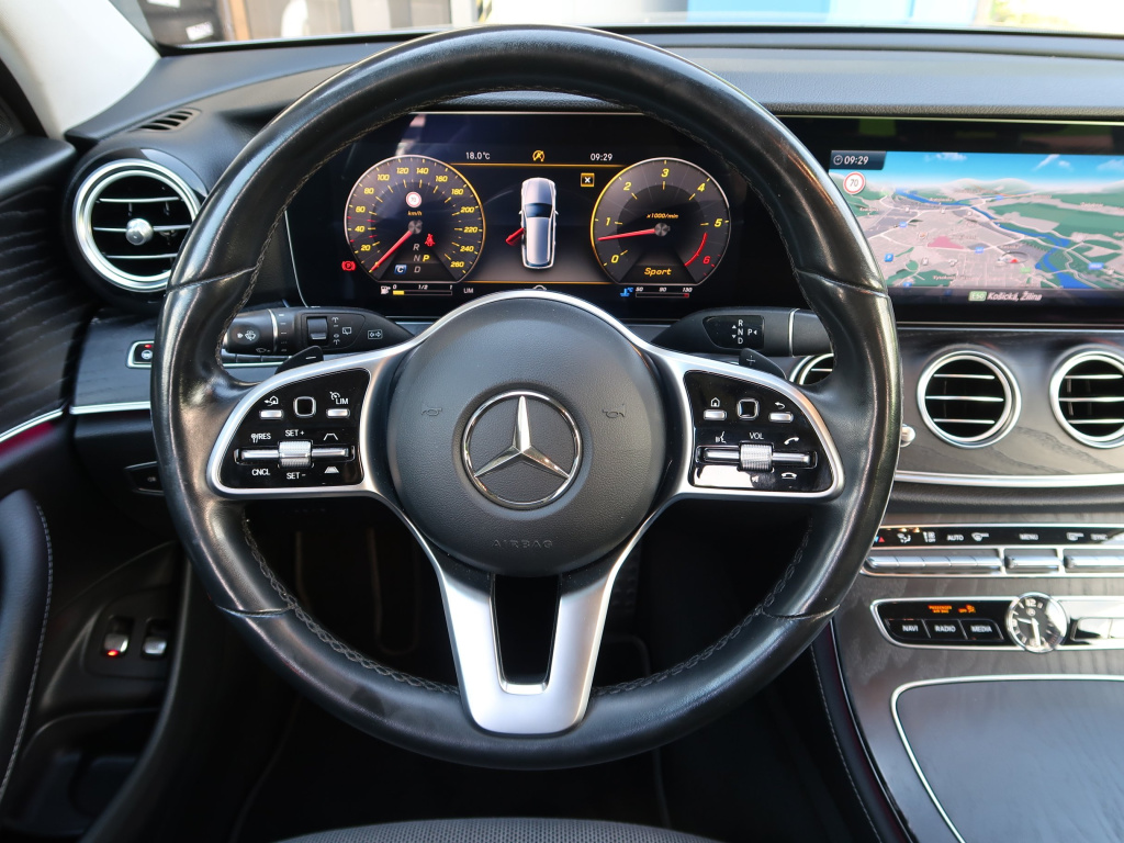 Mercedes-Benz E