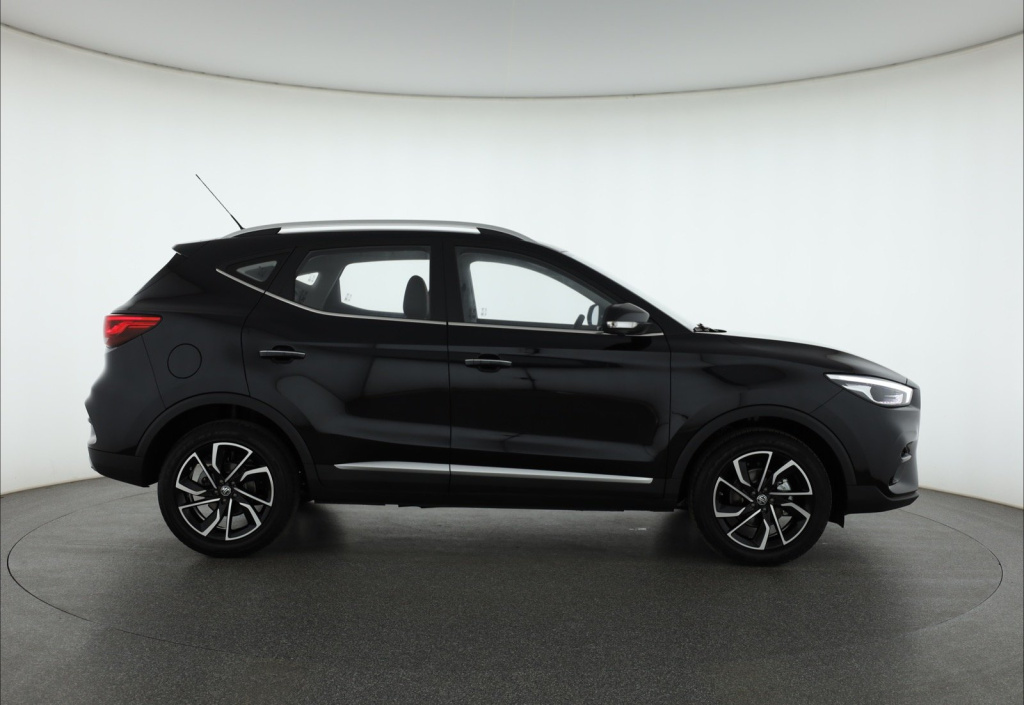 MG ZS SUV