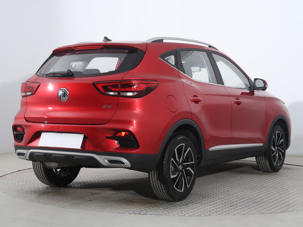 MG ZS SUV