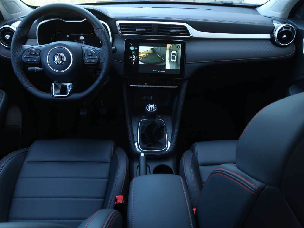 MG ZS SUV