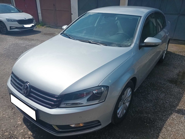 Volkswagen Passat 2011