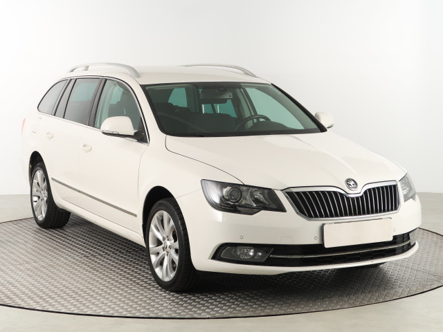 Škoda Superb 2014