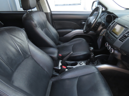 Peugeot 4007 2008
