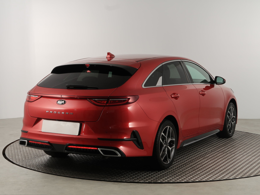 Kia ProCeed