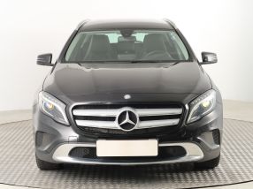 Mercedes-Benz GLA - 2016
