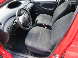 Toyota Yaris 2004