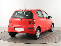 Toyota Yaris 2004