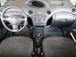 Toyota Yaris 2004