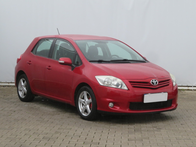 Toyota Auris 2010