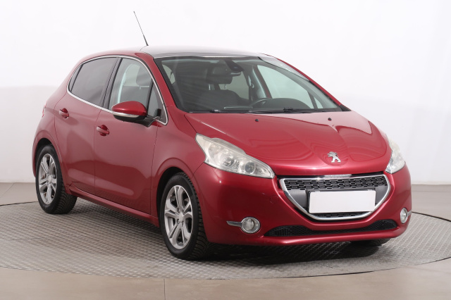 Peugeot 208 2012
