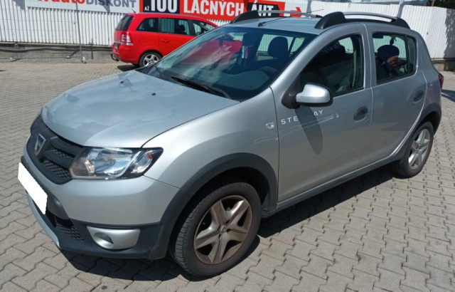 Dacia Sandero 2015